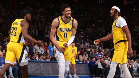 Pacers defeat Knicks in Game 7 to advance to Eastern .